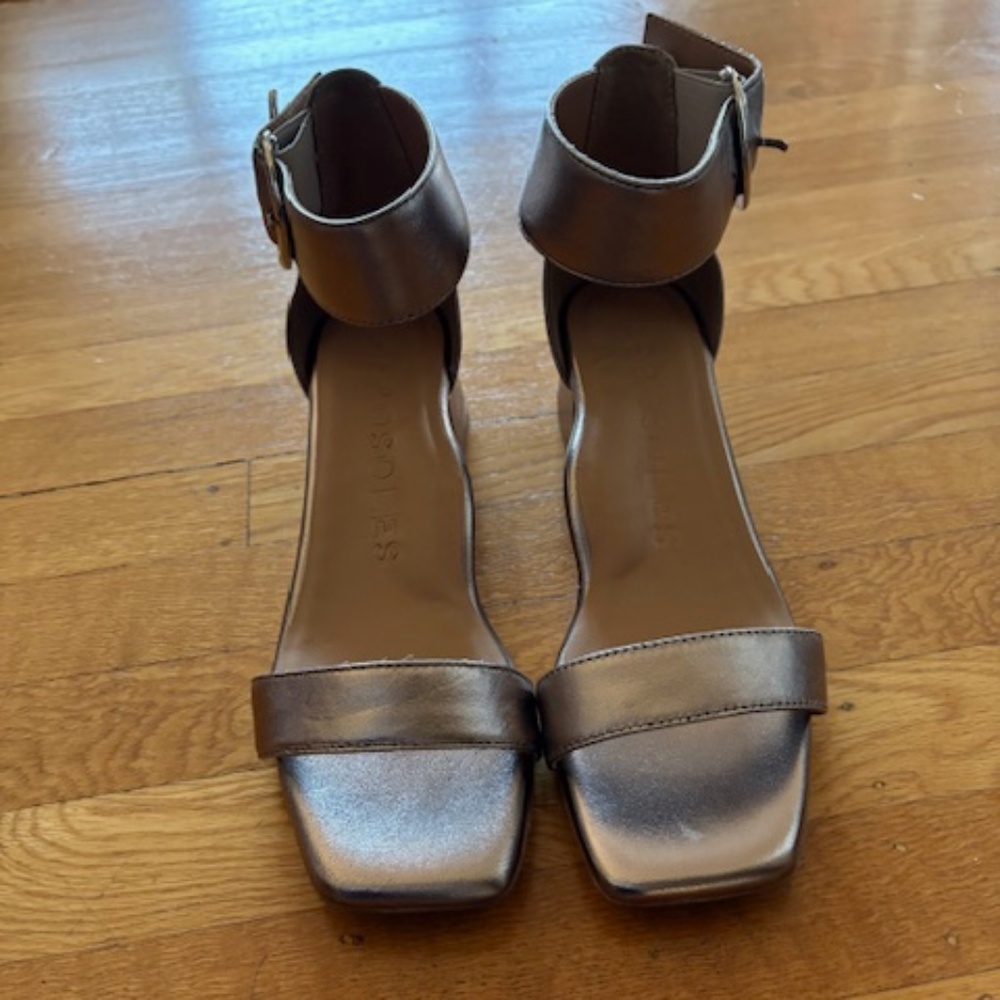 Aerosoles Silver Metallic Eliza Shoes, Size 8.5